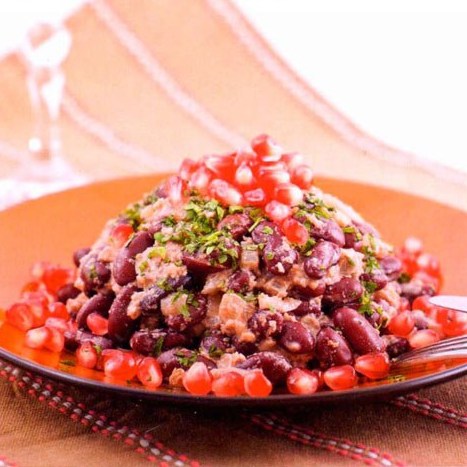 Фото рецепт Фасоль с гранатом и орехами