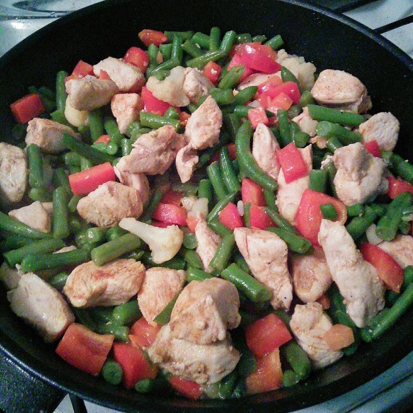 Фото рецепт Курица со стручковой фасолью и болгарским перцем