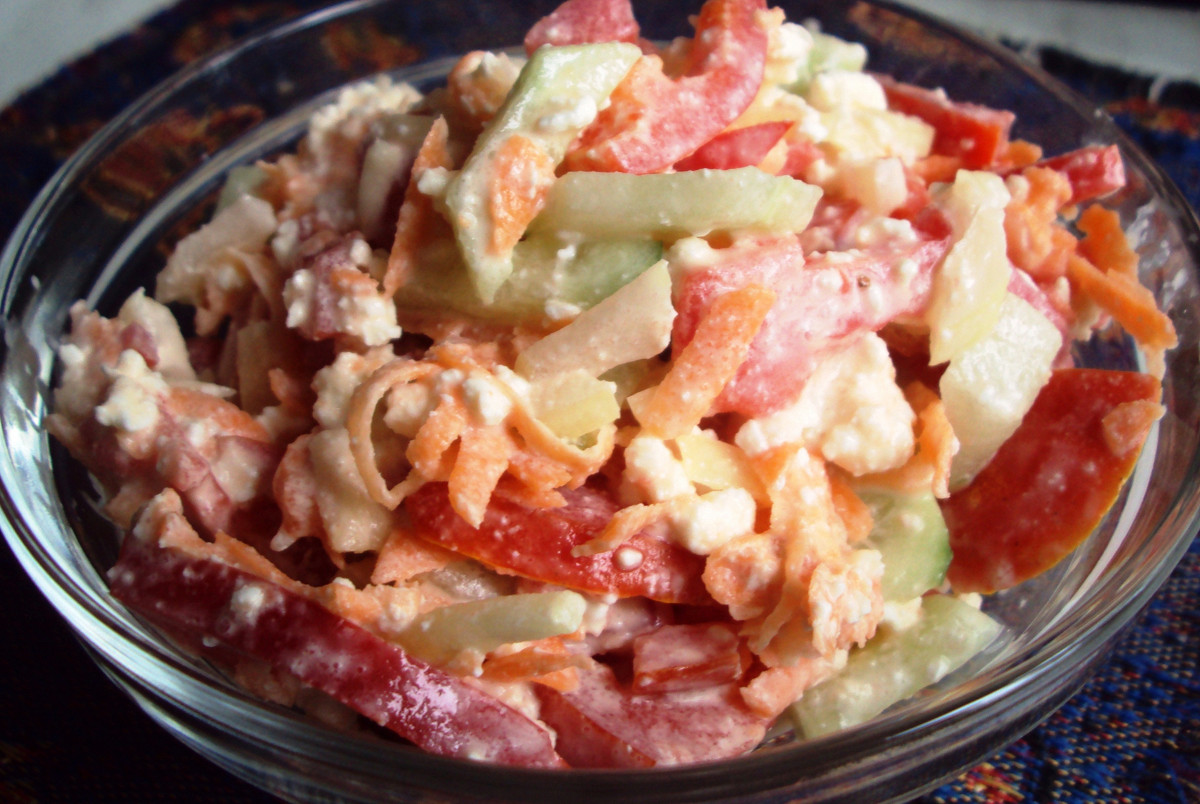 Фото рецепт Овощной салат с творогом