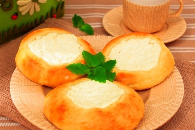 Фото рецепт Ватрушки с ванильным творогом