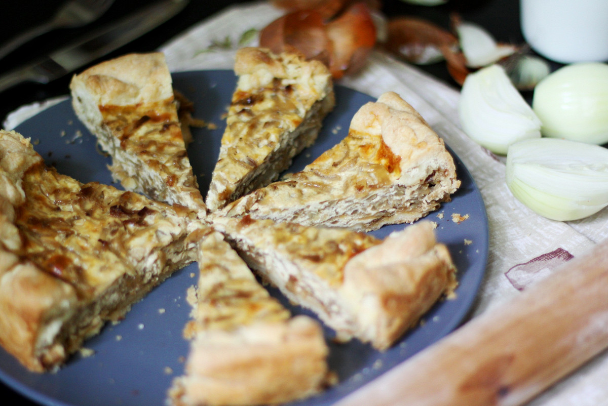 Фото рецепт Луковый пирог по-русски