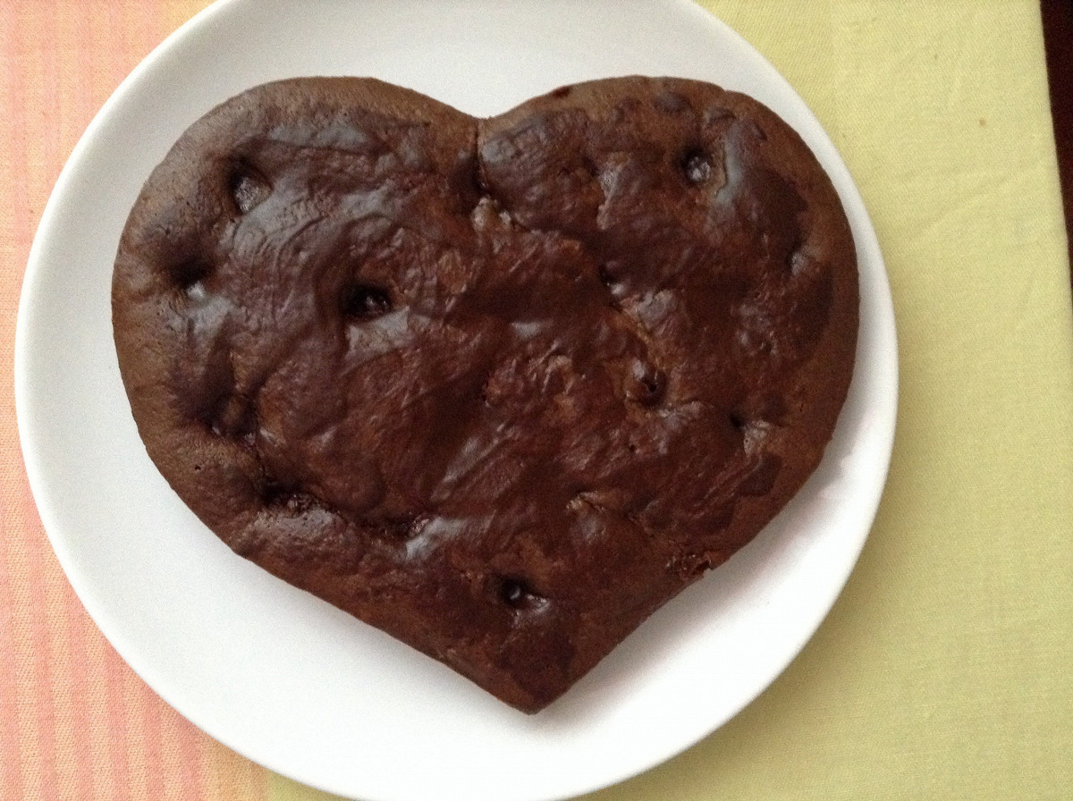 Фото рецепт Брауни с горьким шоколадом и вишней