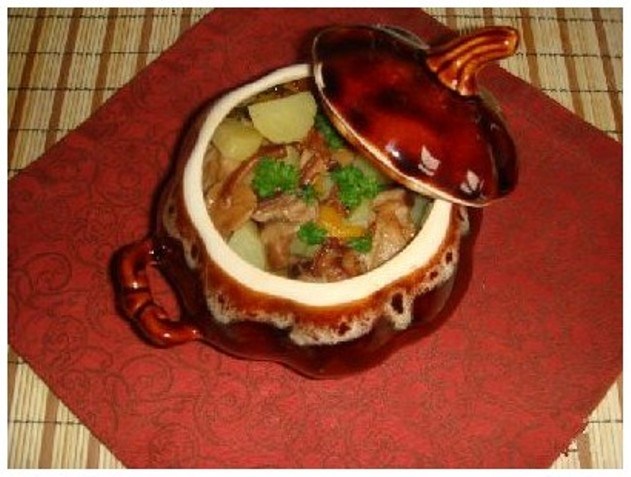 Фото рецепт Картошка с грибами в горшочке