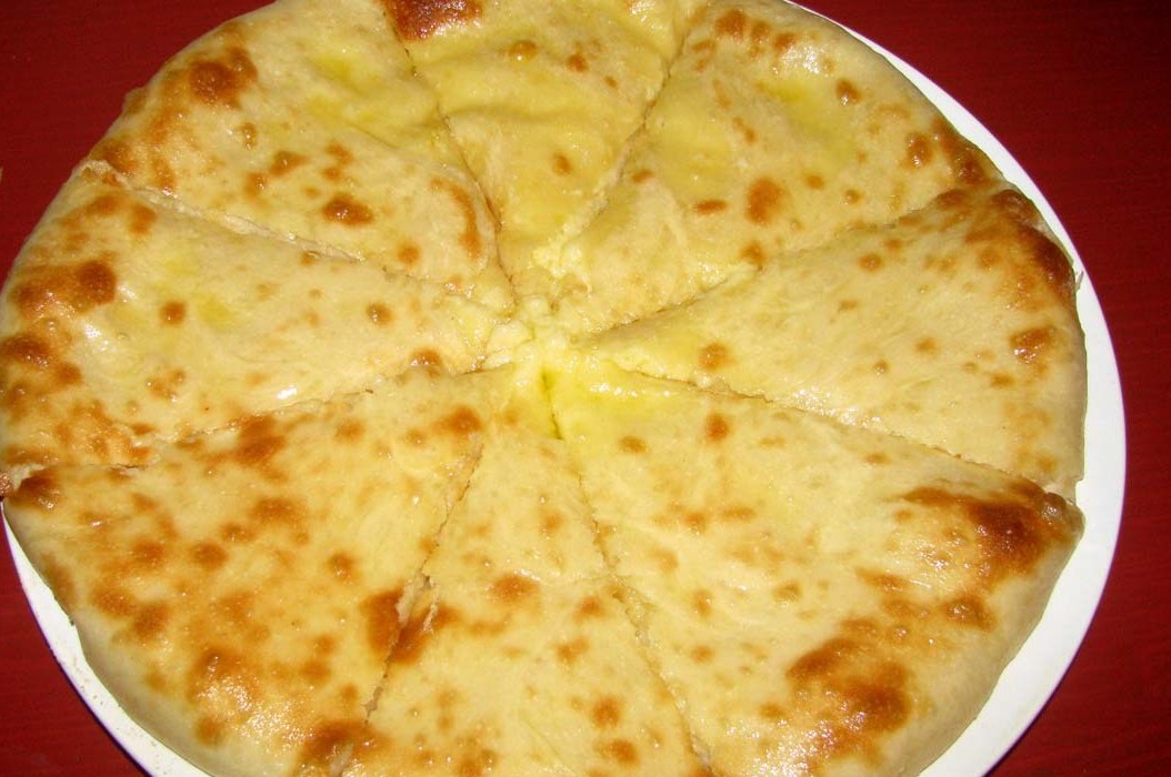 Фото рецепт Осетинский пирог с картофелем и сыром (Картофджин)