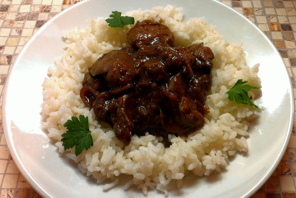 Фото рецепт Куриная печень в красном вине