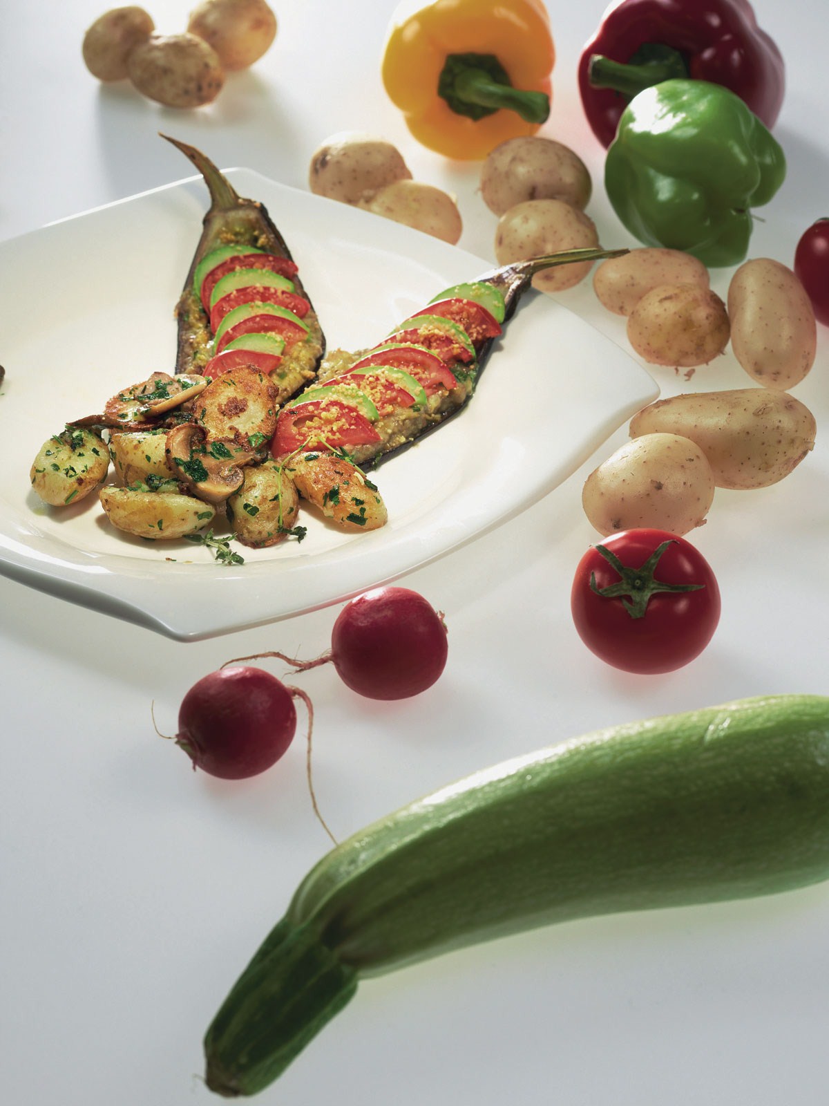 Фото рецепт Фаршированные баклажаны с жареной картошкой