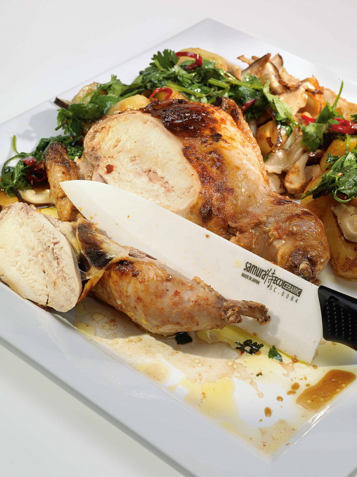 Фото рецепт Курица в йогурте с картошкой и шиитаке