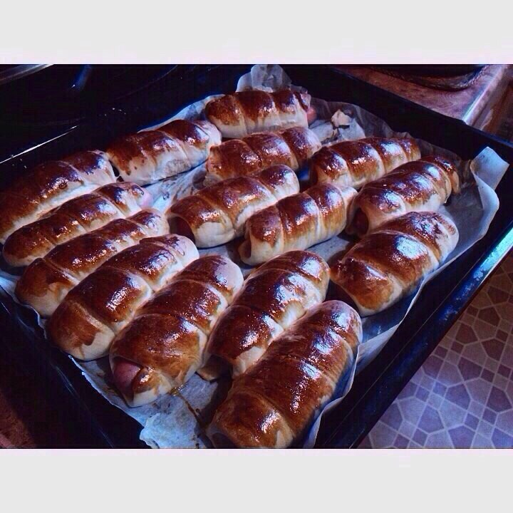 Фото рецепт Хот-доги в спиральках из теста