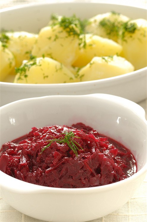 Фото рецепт Свекла с чесноком и грецкими орехами