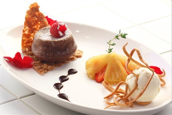 Фото рецепт Шоколадный фондан с малиной