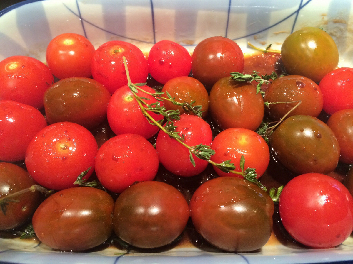 Фото рецепт Томленные в бальзамико помидоры черри