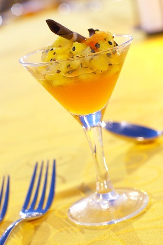 Фото рецепт Ананасы в имбирно-ромовом сиропе