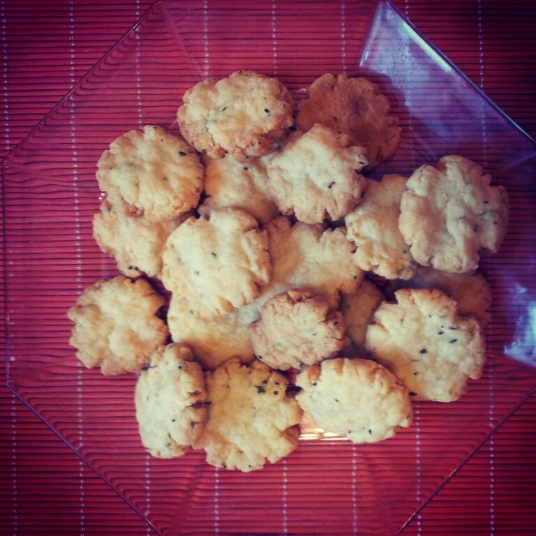 Фото рецепт Печенье с сыром и базиликом