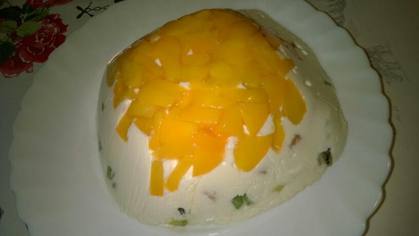 Фото рецепт Творожный десерт с фруктами