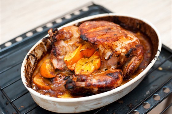 Фото рецепт Курица, запеченная с апельсинами, в горчичном соусе