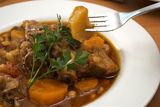 Фото рецепт Мясное рагу с капустой