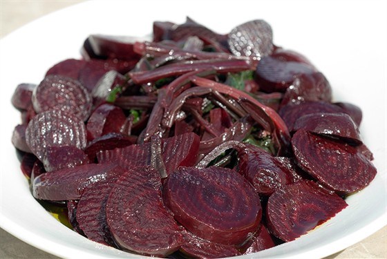 Фото рецепт Свекольный салат с тмином