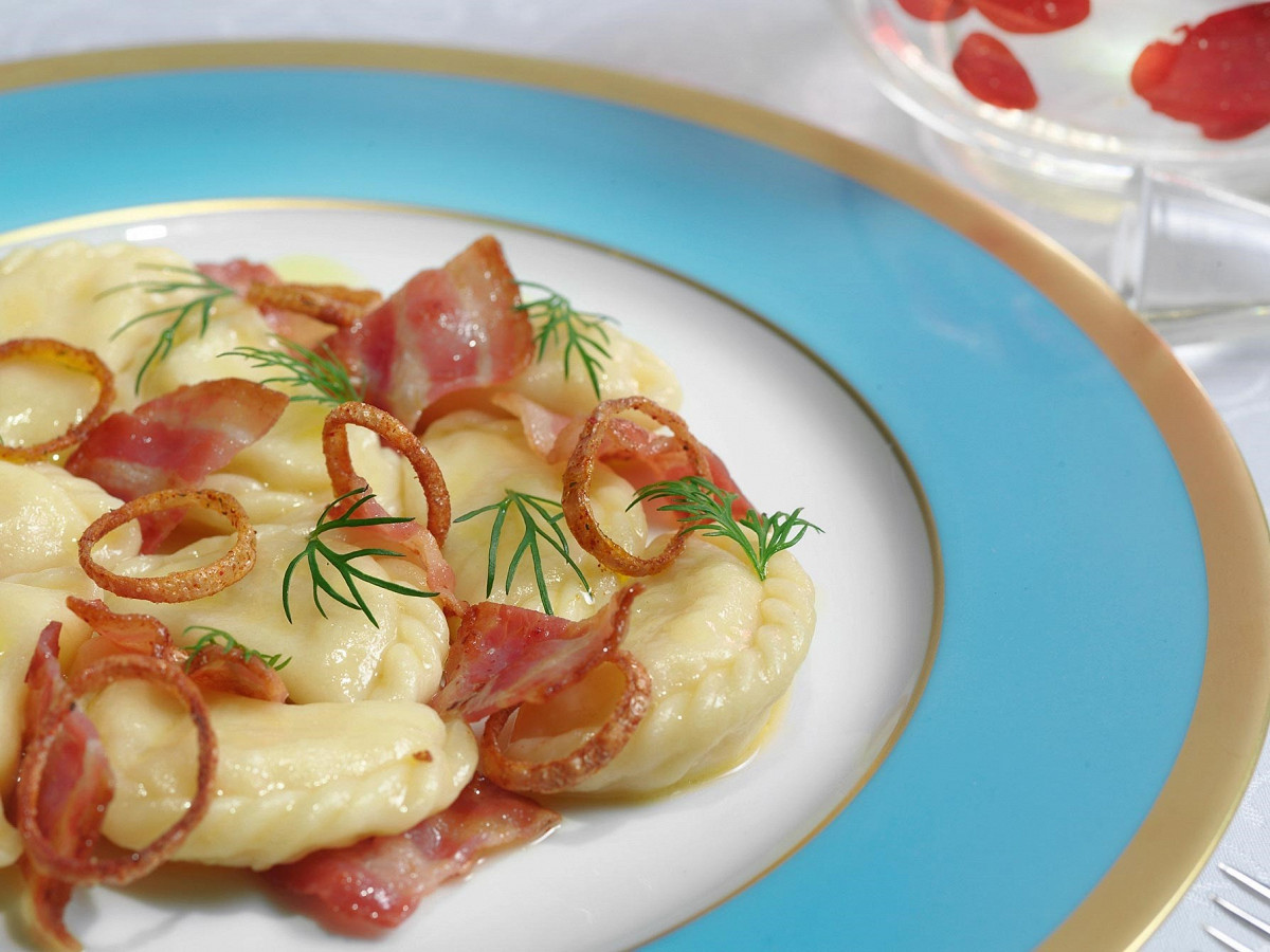 Фото рецепт Вареники с картошкой и луком