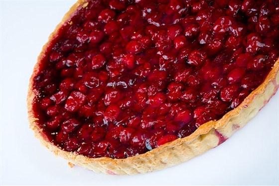 Фото рецепт Вишневый пирог с орехами