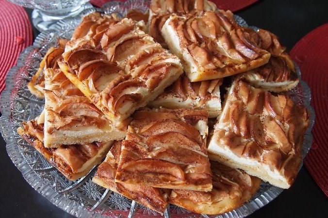 Фото рецепт Яблочный пирог с творогом