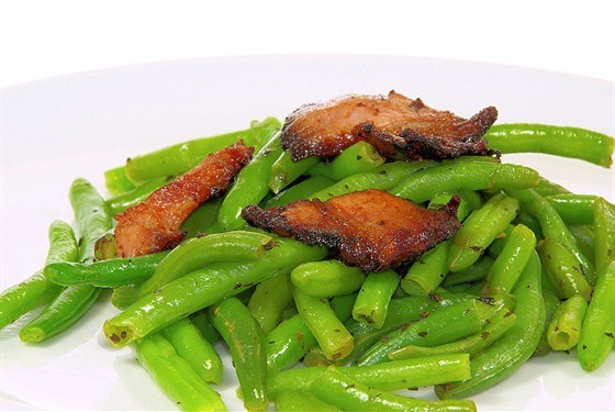 Фото рецепт Зеленая фасоль с беконом