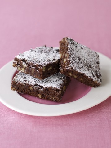 Фото рецепт Шоколадный пирог без муки с грецкими орехами