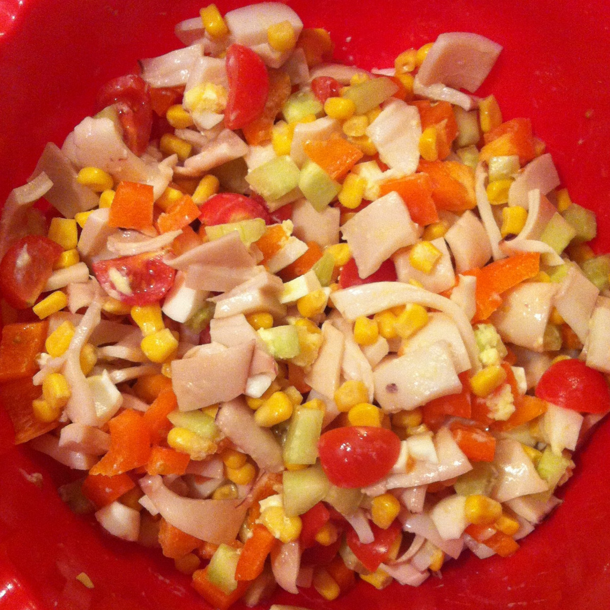 Фото рецепт Весенний салат с кальмарами