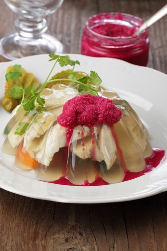 Фото рецепт Свежий хрен со свеклой