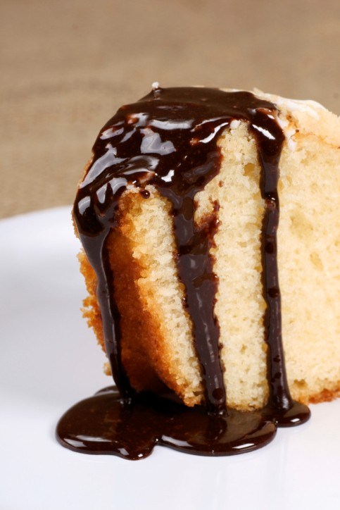 Фото рецепт Сладкая шоколадная глазурь для кулича