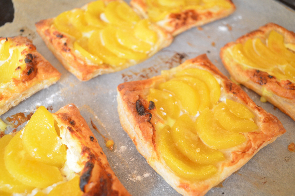 Фото рецепт Слойки с абриксом