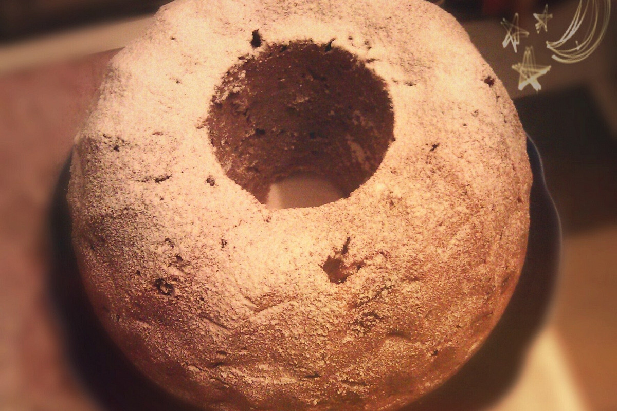 Фото рецепт Шоколадный кекс с яблоками и красной смородиной