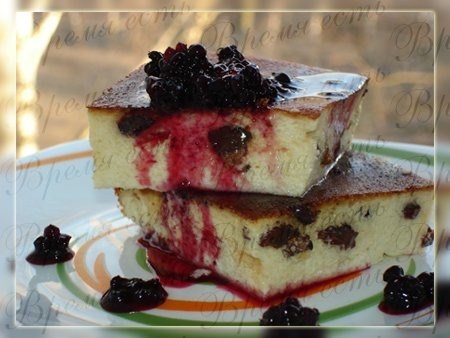 Фото рецепт Запеканка творожная с ежевикой
