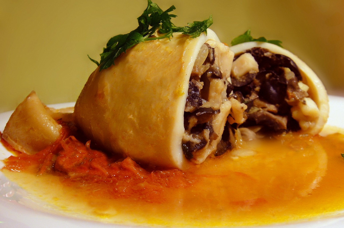 Фото рецепт Кальмары. фаршированные грибами