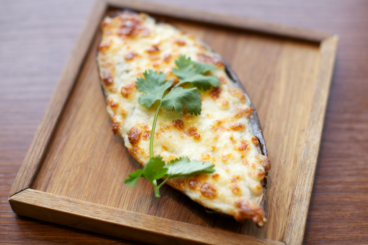 Фото рецепт Баклажаны с сулугуни и помидорами