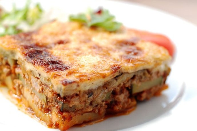 Фото рецепт Греческая мусака в соусе бешамель