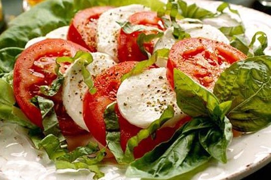 Фото рецепт Капрезе с бальзамическим уксусом