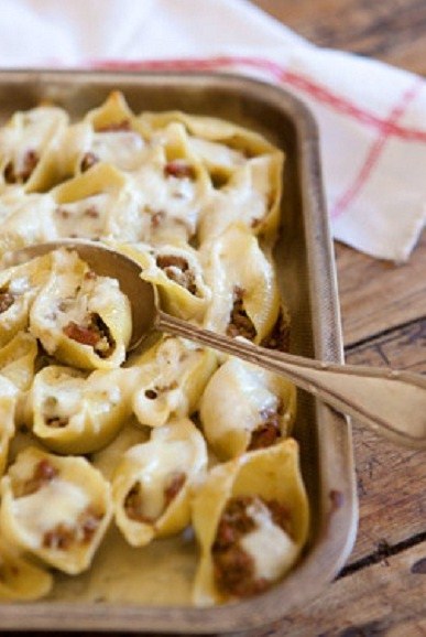 Фото рецепт Кончильони, фаршированные курицей и грибами