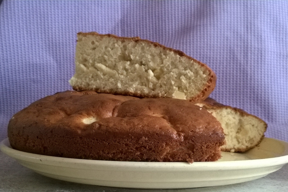 Фото рецепт Пирог с молоком и фруктами