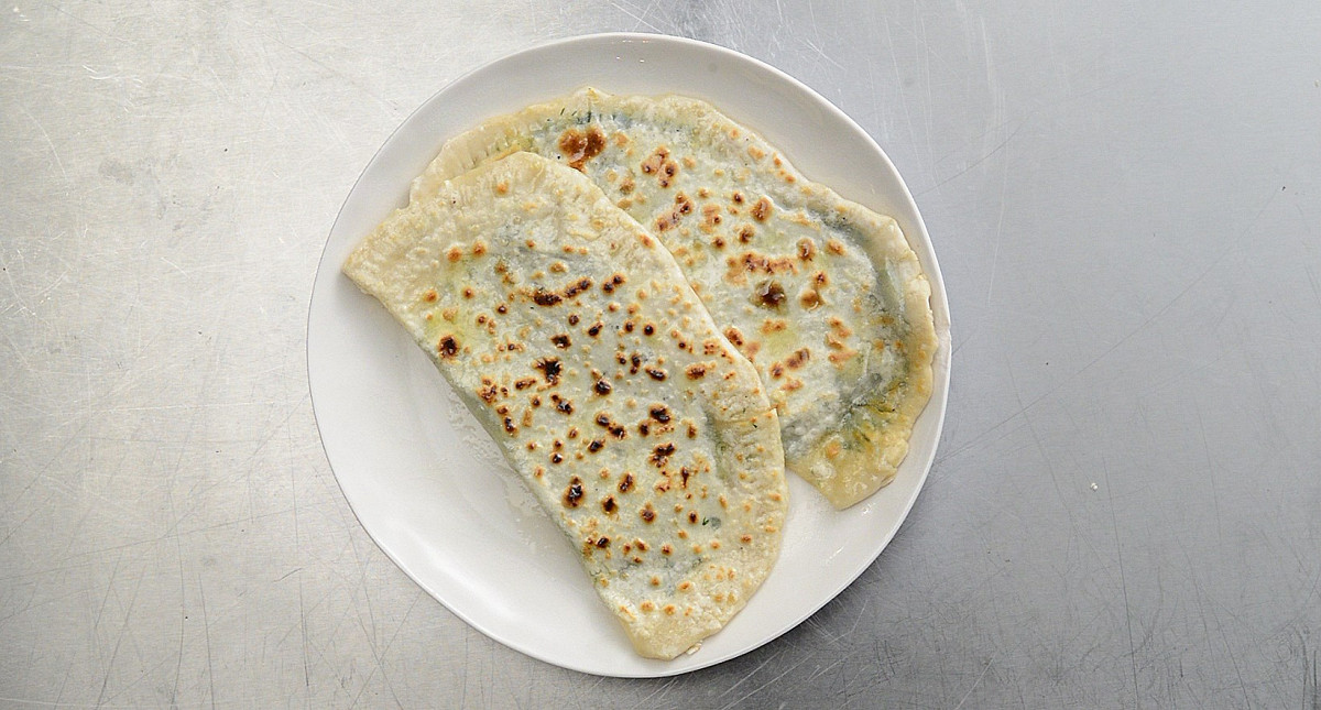 Фото рецепт Кутабы с зеленью