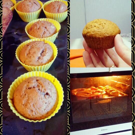 Фото рецепт Маффины с бананом и корицей