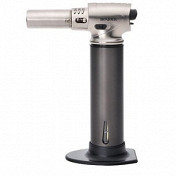 Горелка нужна для приготовления крем-брюле и прочих тонких кондитерских нужд, когда важно применить высокую температуру, но деликатно. Чтобы не пострадало целое, скажем, нежная запеканка, которая останется после обработки холодной, но приобретет карамельную корочку сверху.