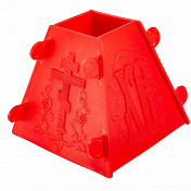 Пасочница — форма для выпекания пасхи. Чаще всего это силиконовая посудка в виде трапеции, но на маркетплейсах можно встретить и деревянную пасочницу, и бумажную, и пластиковую.