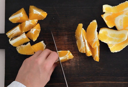 Фото шага рецепта Салат из апельсинов 28389 шаг 3  