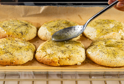 Фото шага рецепта Крамбл куки с маком и лимоном 191199 шаг 13