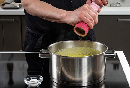 Фото шага рецепта Кремсуп из спаржи 191624 шаг 9