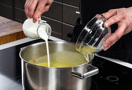 Фото шага рецепта Кремсуп из спаржи 191624 шаг 8