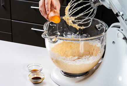 Фото шага рецепта Шоколадные крамбл куки 191197 шаг 4  