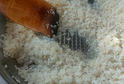 Фото шага рецепта Фаршированные перцы с рисом грибами и овощами 191137 шаг 2  