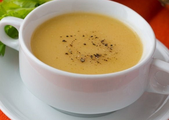 Фото рецепт Суп-пюре из тыквы с помидорами