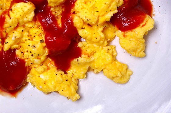 Фото рецепт Болтунья с помидорами